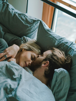 sleeping-people-desktop.png